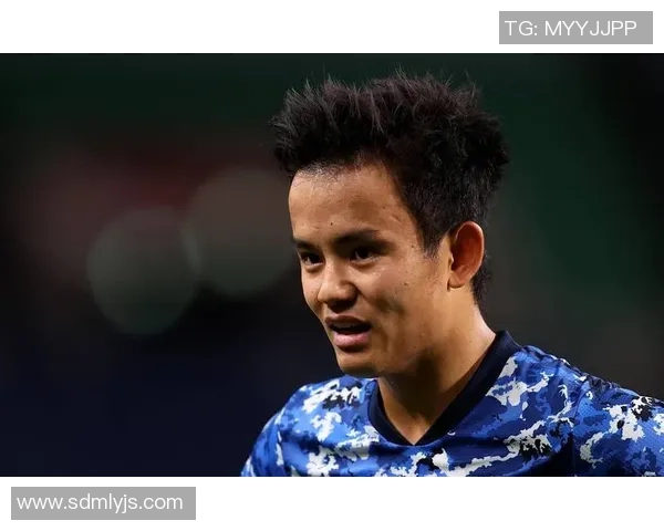 小足球明星发型女的时尚魅力与个性展示，打造运动与美丽的完美结合